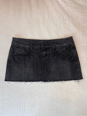 Vanilla Star Dark Wash Denim Mini Skirt Raw Hem Y2K Low Rise Stretch Size 11